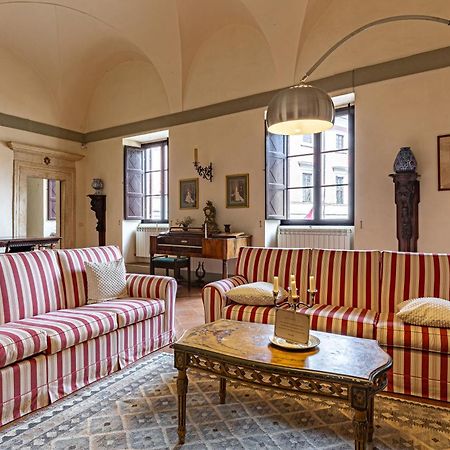 Palazzo Costanti - A 8 Minuti Dalle Terme Apartment San Quirico d'Orcia Luaran gambar