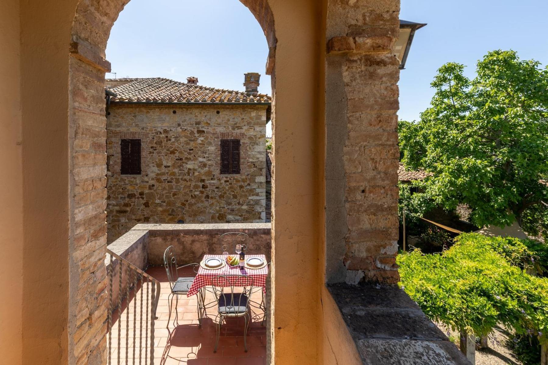 Palazzo Costanti - A 8 Minuti Dalle Terme Apartment San Quirico d'Orcia Luaran gambar